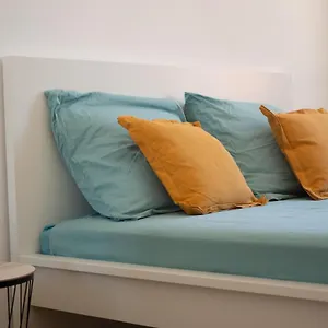 https://new-fully-equipped-air-conditioned-apartment.fr-provencehotel.com