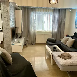 https://apt-super-nuova-private-parking.hotelschalkidiki.net