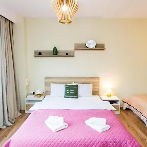 https://apt-central-downtown.hotelschalkidiki.net